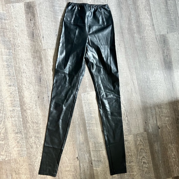 ARITZIA wildfred faux leather leggings - Picture 1 of 4